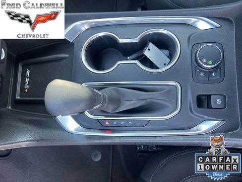 Used 2023 Chevrolet Traverse LT FWD image 21