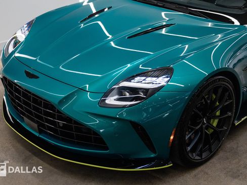Used 2026 Aston Martin V8 Vantage S RWD image 5
