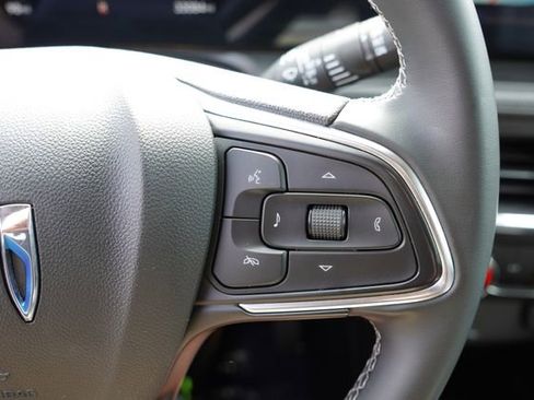 Used 2025 Buick Encore GX Preferred FWD image 28