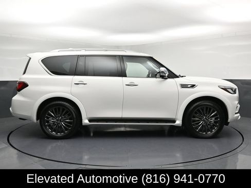 Used 2023 INFINITI QX80 Sensory w/ All-Season Package AWD/4WD image 31