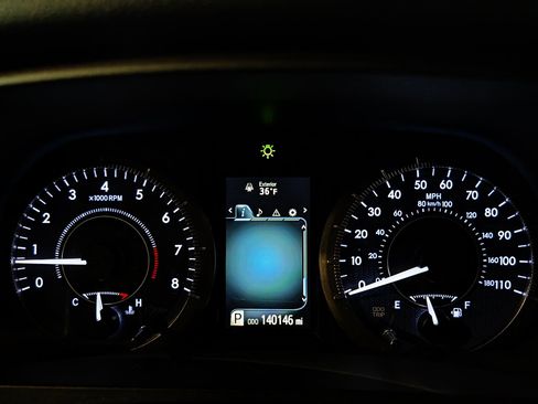 Used 2017 Toyota Sienna XLE image 52