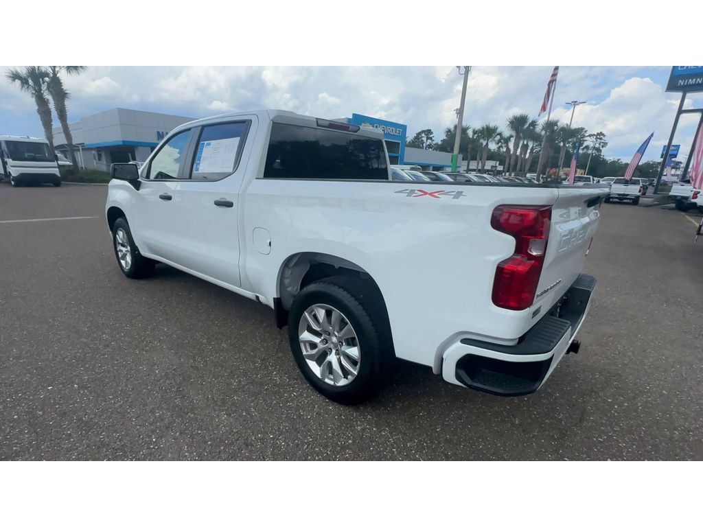 Used 2024 Chevrolet Silverado 1500 Custom AWD/4WD image 4