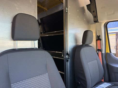 Used 2021 Ford Transit 250 148 High Roof Extended w/ Parcel Delivery Package RWD image 12