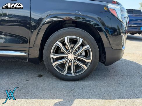 Used 2020 GMC Terrain Denali w/ Denali Premium Package AWD/4WD image 9