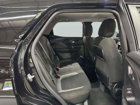 Used 2021 Chevrolet TrailBlazer LT w/ Convenience Package FWD image 21