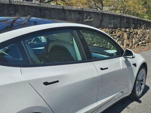 Used 2023 Tesla Model 3 Standard Range image 20