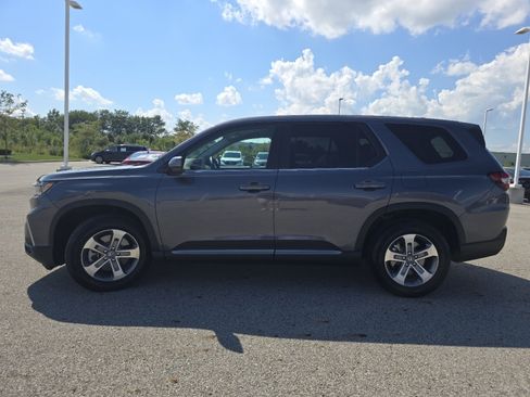 Used 2025 Honda Pilot EX-L image 13