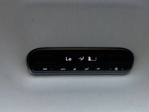 Used 2026 Hyundai Palisade SEL FWD image 17