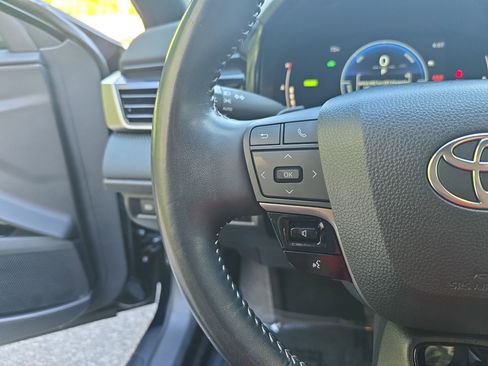 Certified 2025 Toyota Camry SE w/ Convenience Package FWD image 16