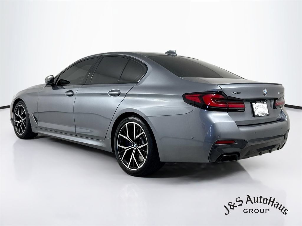 Used 2022 BMW M550i xDrive w/ Executive Package AWD/4WD image 5