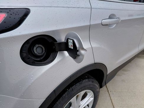 Used 2018 Ford Escape SE w/ Ford Safe & Smart Package image 20