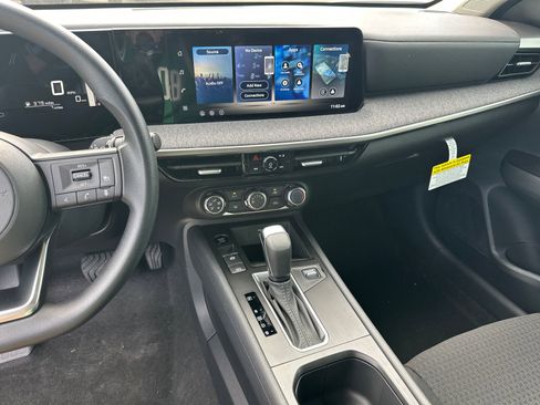 New 2026 Nissan Kicks S image 26