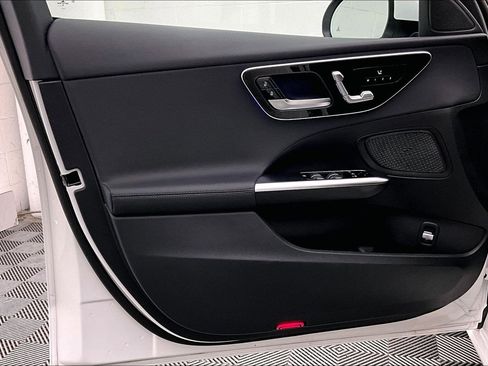 Certified 2023 Mercedes-Benz C 300 Sedan image 24