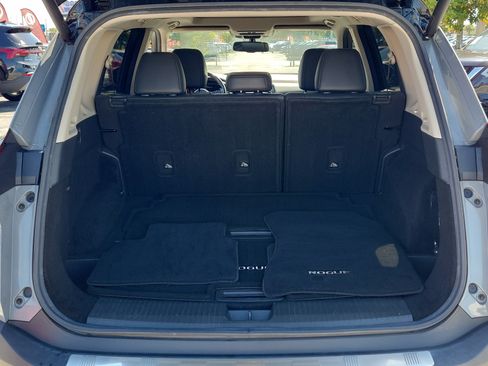 Used 2021 Nissan Rogue Platinum FWD image 6