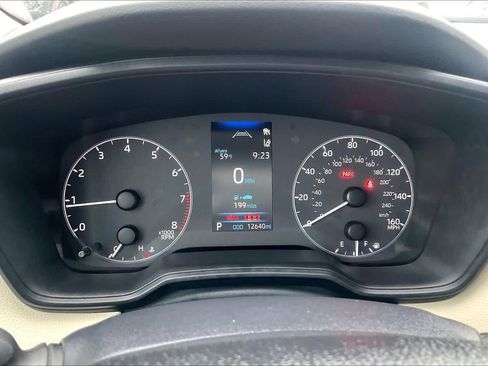 Used 2025 Toyota Corolla LE image 25