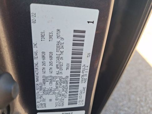 Used 2022 Toyota Tundra Limited image 23