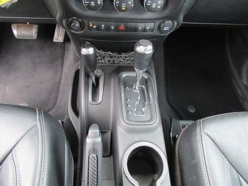 Used 2014 Jeep Wrangler Unlimited Sahara w/ Dual Top Group image 23