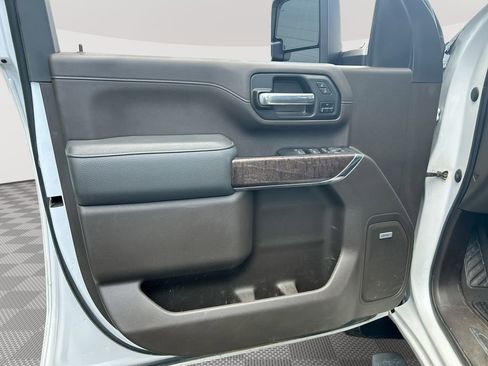 Used 2023 GMC Sierra 3500 Denali w/ Denali Ultimate Package AWD/4WD image 26