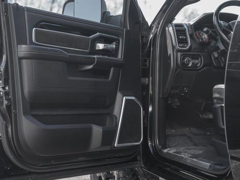 Used 2021 RAM 3500 Laramie w/ Night Edition image 46