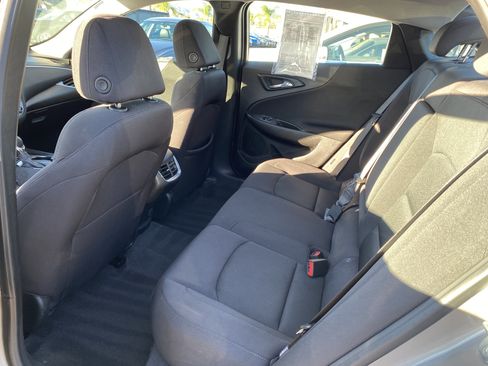 Used 2024 Chevrolet Malibu LT FWD image 17
