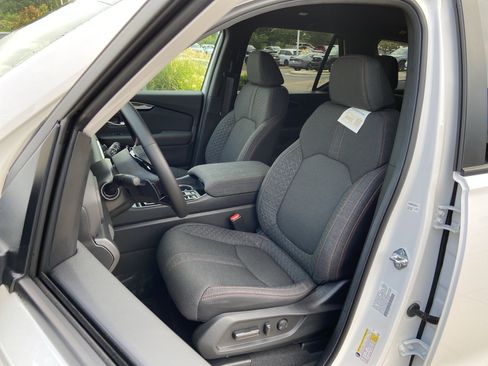 New 2026 Honda Pilot Sport image 17