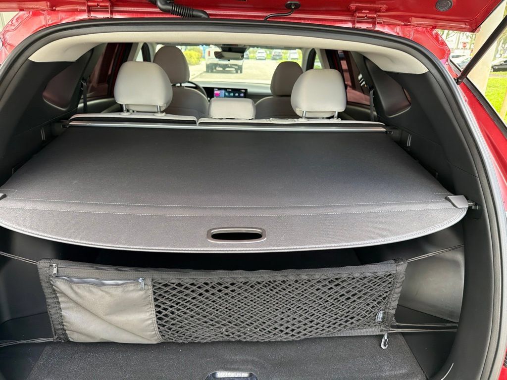 Used 2025 Hyundai Tucson SE FWD image 41