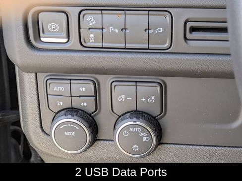 Used 2021 Chevrolet Tahoe Z71 AWD/4WD image 23