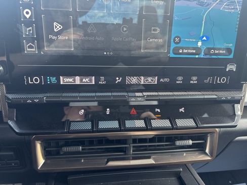 Used 2025 GMC Hummer EV 2X AWD/4WD image 21