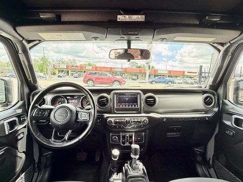 Used 2021 Jeep Wrangler Unlimited Sport AWD/4WD image 11
