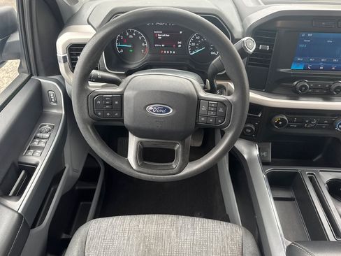 Used 2021 Ford F150 XLT image 15