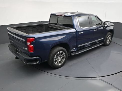 Used 2023 Chevrolet Silverado 1500 High Country w/ High Country Premium Package AWD/4WD image 13