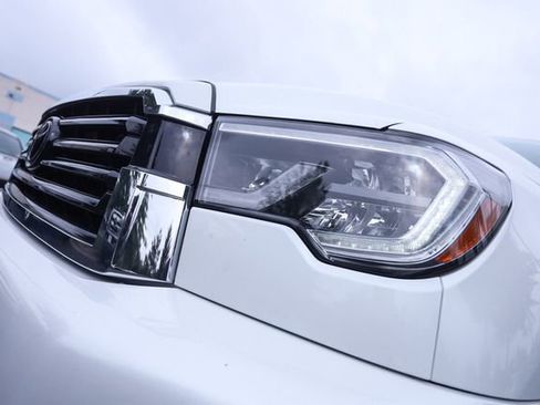 Used 2022 Toyota Sequoia TRD Sport AWD/4WD image 15