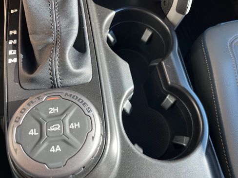 Used 2022 Ford Bronco Outer Banks AWD/4WD image 33