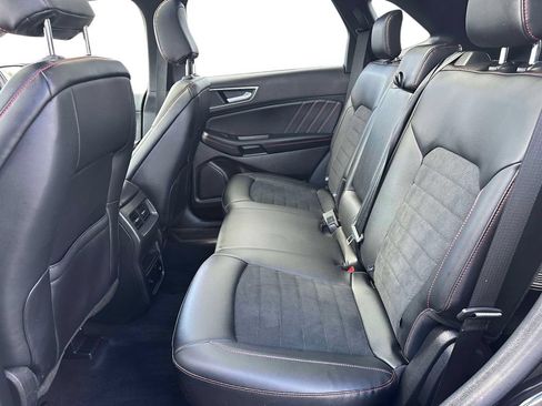 Used 2024 Ford Edge ST-Line w/ Class II Trailer Tow Package AWD/4WD image 13