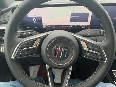 New 2026 Buick Enclave Preferred w/ Power Package image 21