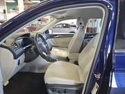 Used 2024 Volkswagen Tiguan SE AWD/4WD image 9