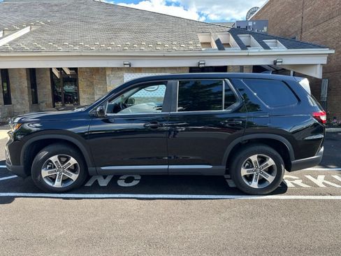 Used 2024 Honda Pilot EX-L image 12