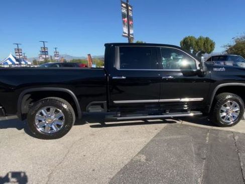 New 2026 Chevrolet Silverado 2500 High Country w/ Technology Package AWD/4WD image 9