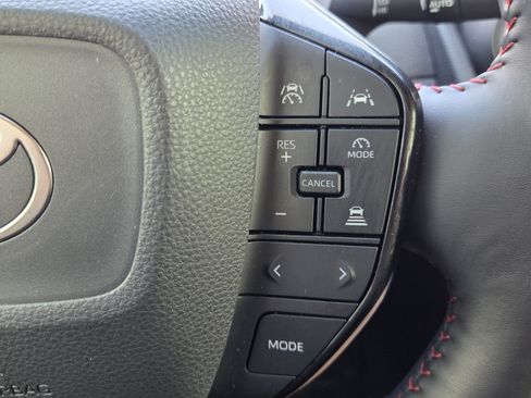 Used 2024 Toyota Prius Prime FWD image 25