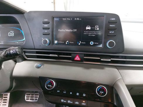Used 2025 Hyundai Elantra Sport FWD image 19