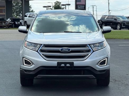 Used 2017 Ford Edge SEL w/ Equipment Group 201A AWD/4WD image 2