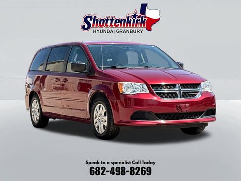 Used 2015 Dodge Grand Caravan SE w/ Quick Order Package 29E SE FWD image 3
