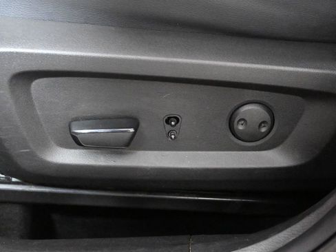 Used 2022 Mitsubishi Outlander SEL image 32