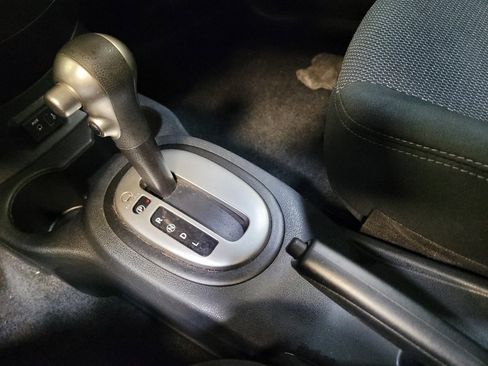 Used 2019 Nissan Versa SV FWD image 26