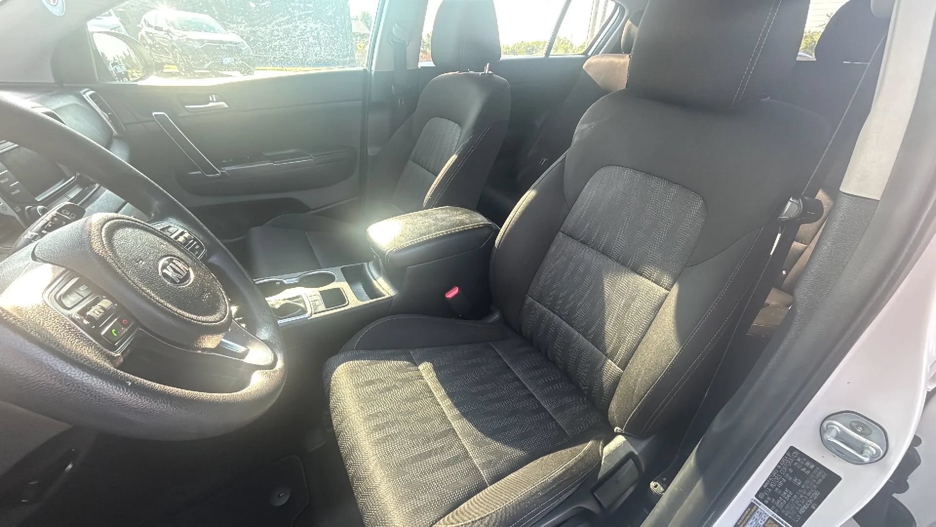 Used 2017 Kia Sportage LX FWD image 21