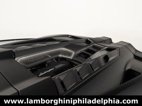 Used 2024 Lamborghini Revuelto AWD/4WD image 47