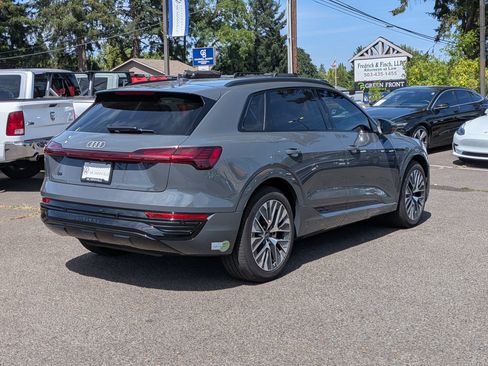 Used 2024 Audi Q8 e-tron Premium Plus w/ Prestige Package AWD/4WD image 5