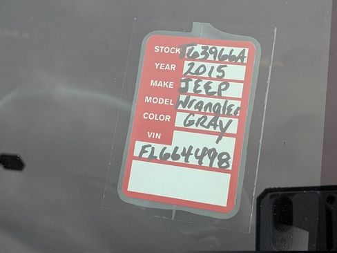 Used 2015 Jeep Wrangler Unlimited Sahara image 14