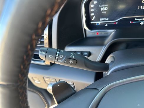 Used 2024 GMC Sierra 1500 AT4 w/ Technology Package image 32