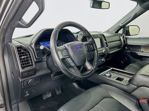 Used 2019 Ford Expedition Max Limited image 9